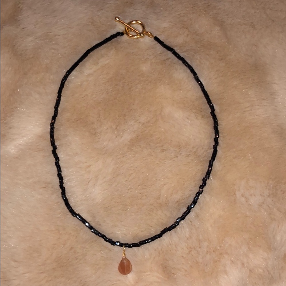 Quartz choker necklace